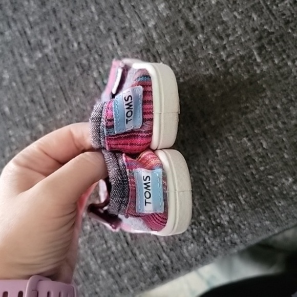 TOMS Slip-on Sneakers - T5 - Picture 4 of 6